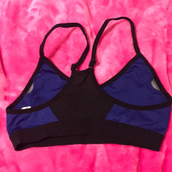 Nike sorts bra - Picture 2 of 2